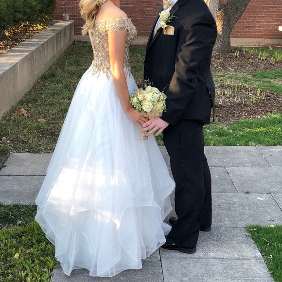 Size 2 Sherri Hill - Picture 3 of 4